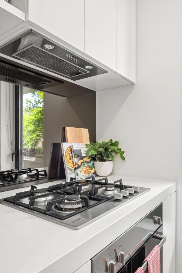 Palmerston St Apartments By Urban Rest Melbourne Esterno foto